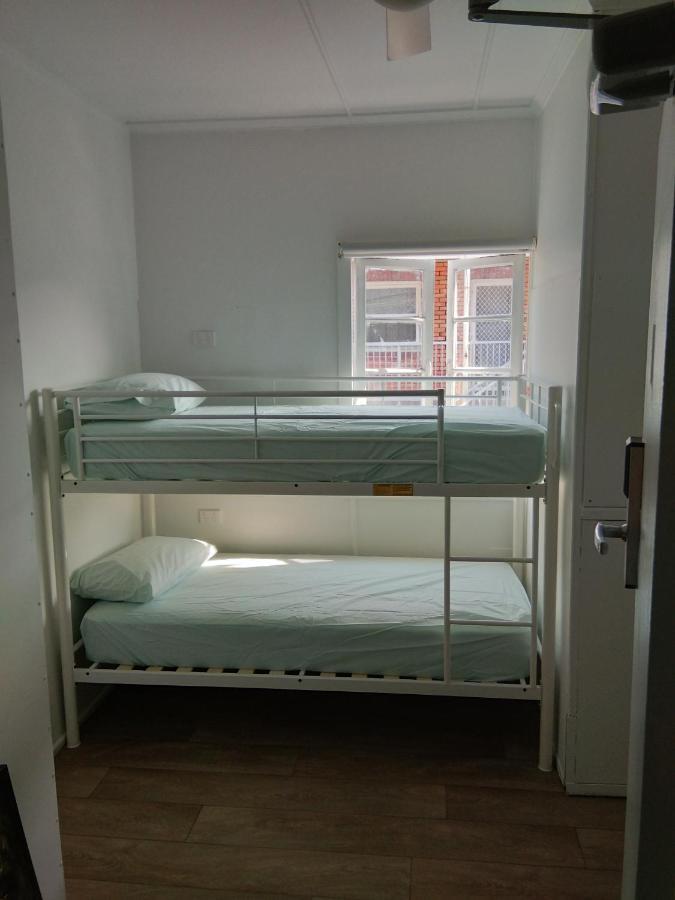 Mumma'S Hostel Surfers Paradise Голд-Кост Экстерьер фото